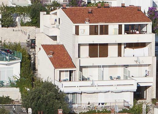 House Nede Medic Hotel Brela Buitenkant foto